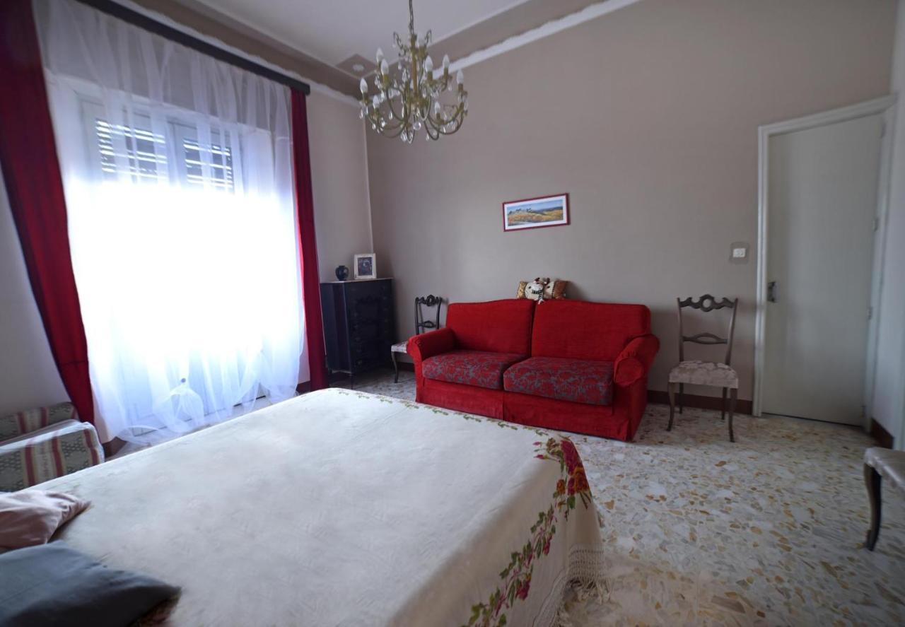 אסראלה Casa Vacanze Borgata Del Sorbo מראה חיצוני תמונה