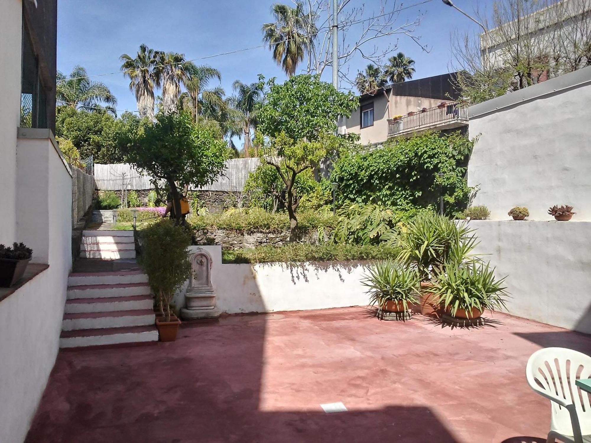 אסראלה Casa Vacanze Borgata Del Sorbo מראה חיצוני תמונה
